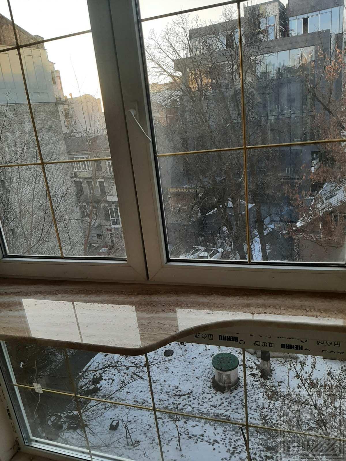 Підвіконня з травертину Iraniano windowsill-travertine - podokonnik iz travertina Iraniano