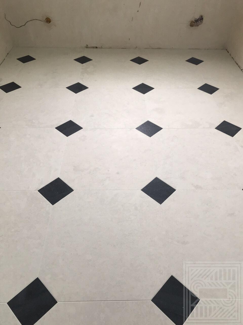 Підлогове покриття з граніту Cambrian Black та мармуру Botticino floor-granite - IMG 6435