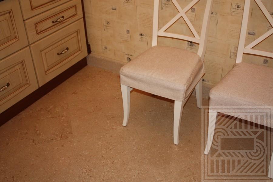 Мармурова підлога з Oriental Cream в обробці Antique floor-marble - LARGE 18