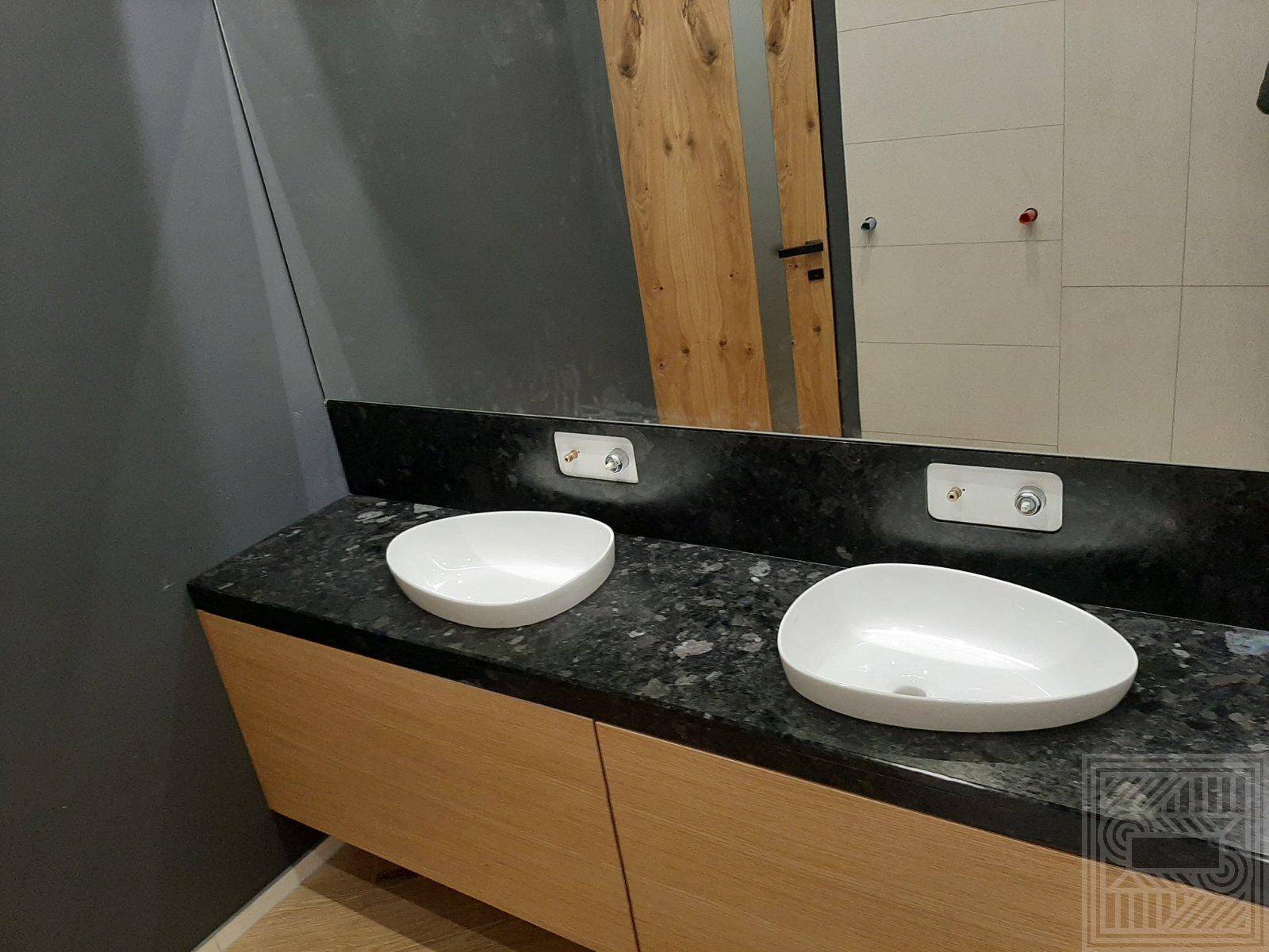 Стільниця з Лабрадориту в античній обробці worktop-granite - IMG 191215a993d7cc91252041c300a37d79 V