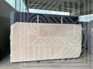 Поповнення колекції природного каменю news - Crema Marfil 3150 na 1580 30 mm 300x225