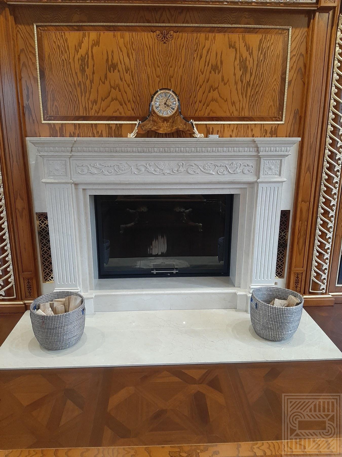 Різний камін з мармуру Crema Marfil fireplace-marble - kamin Crema Marfil 1
